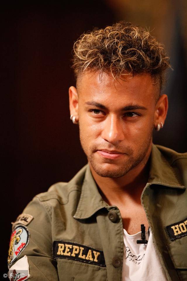 胡明轩的伤 胡明轩的伤