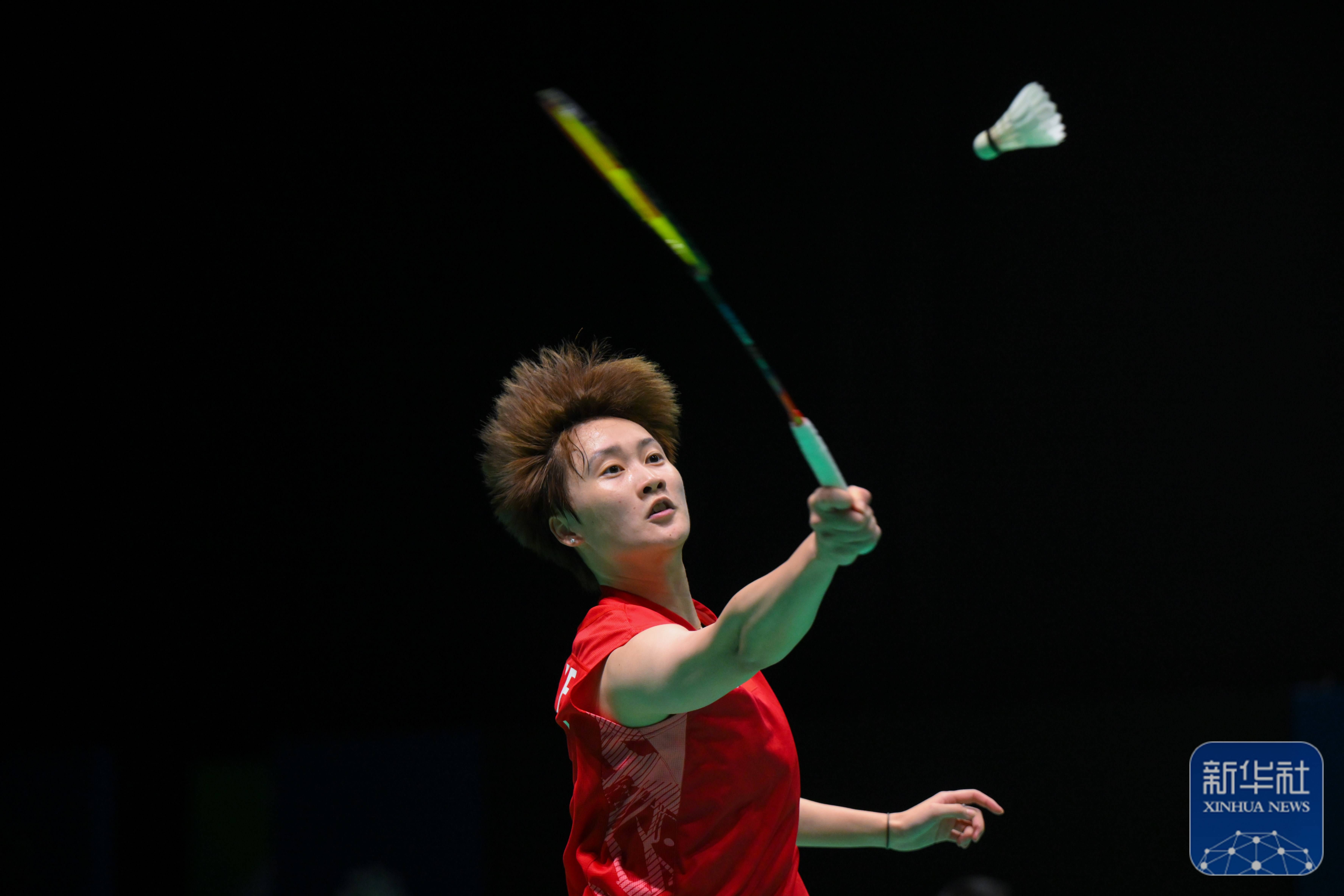 他迅速适应 他迅速适应