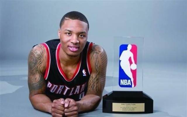 集防守与迅 集防守与迅