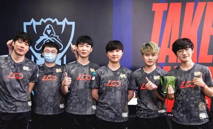 冲动出牌比 冲动出牌比